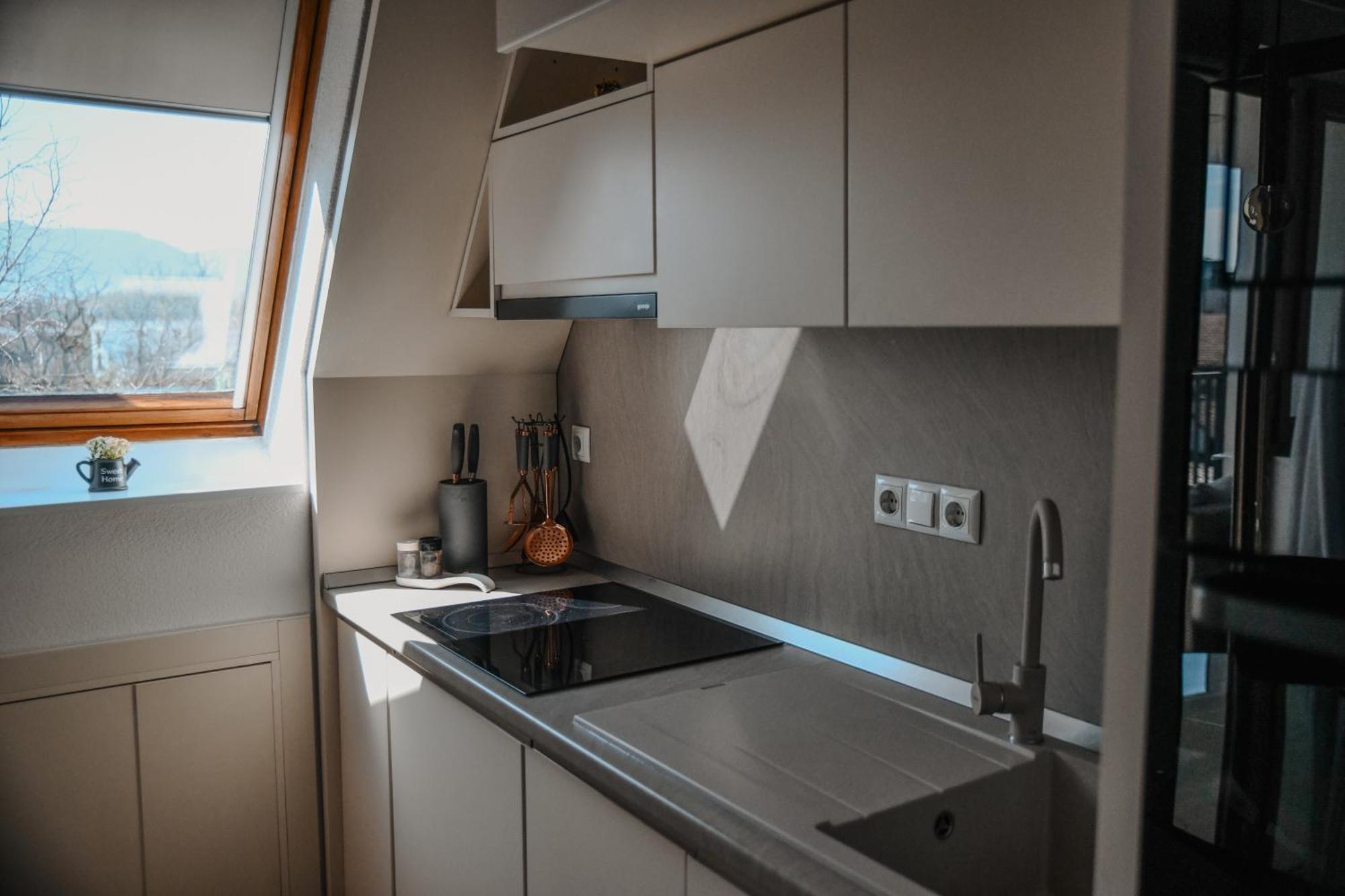 Apartments Centar Zivinice エクステリア 写真